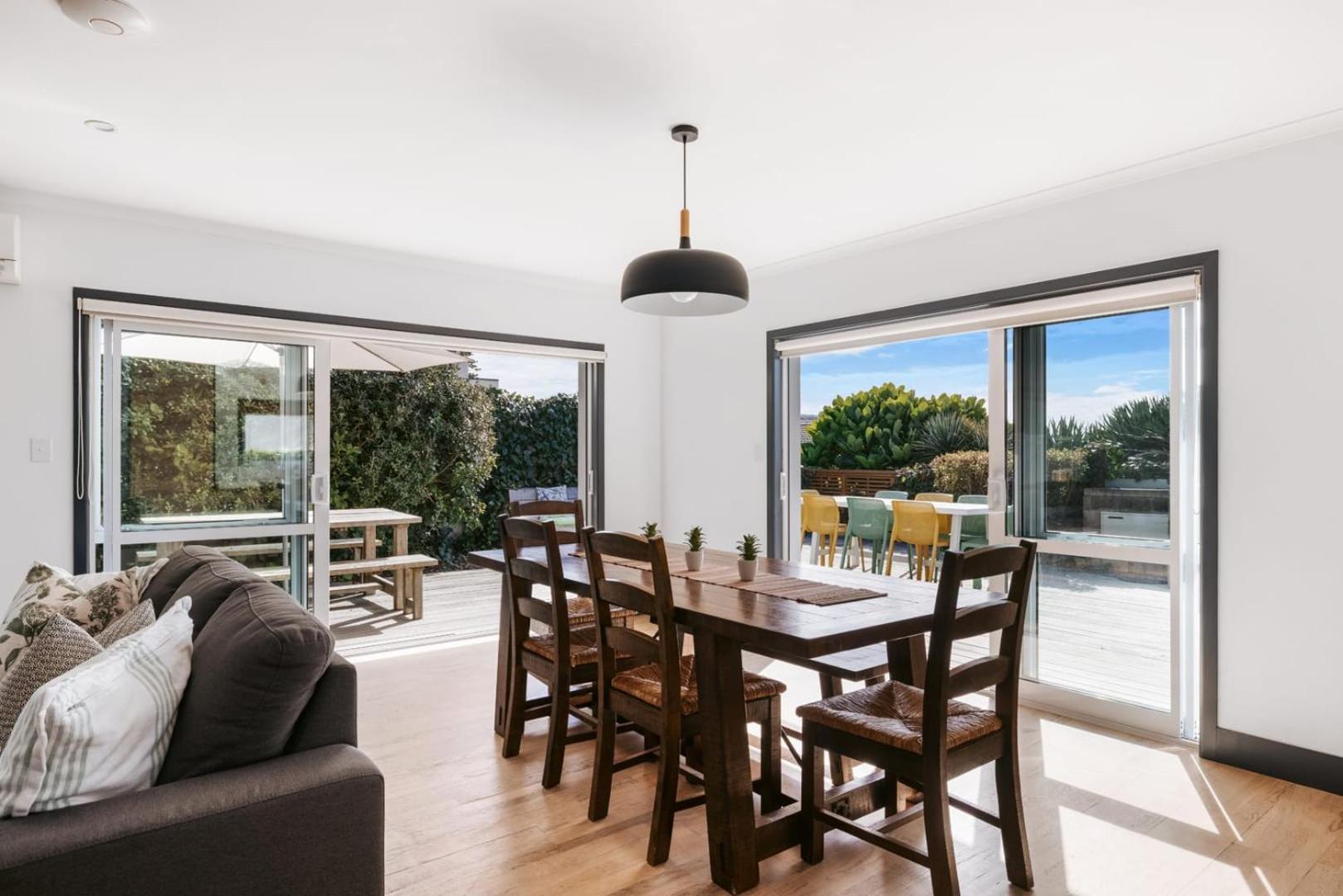 Seaside Beach Retreat - Outdoor Living Villa Mount Maunganui Exterior foto