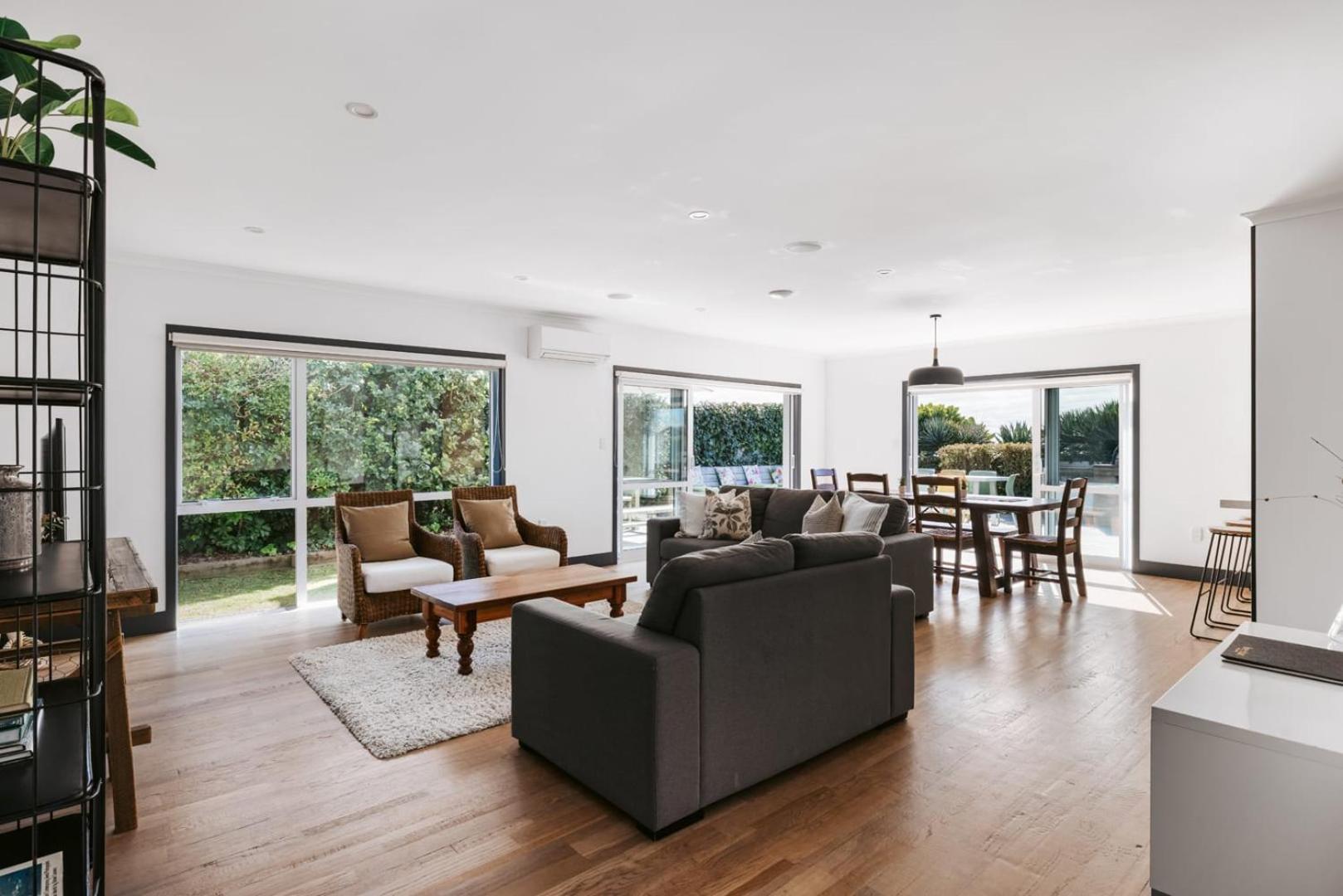 Seaside Beach Retreat - Outdoor Living Villa Mount Maunganui Exterior foto